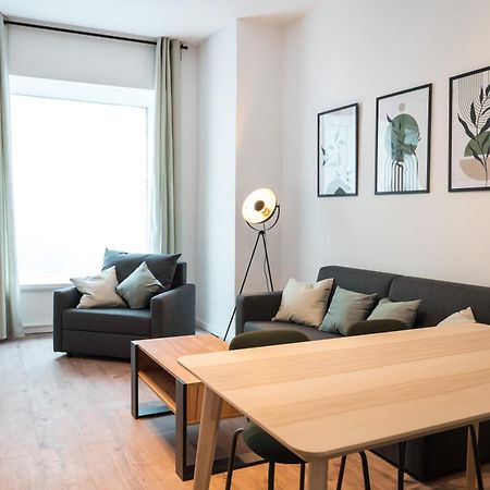 Spacious 1-Bedroom Apartment In Kreuzberg Берлін Екстер'єр фото